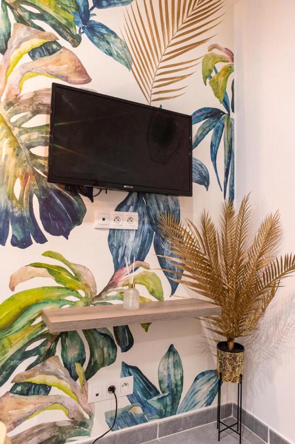 Studio Cosy Au Coeur De L'Ecusson - Arenes A 2 Min Nîmes Dış mekan fotoğraf