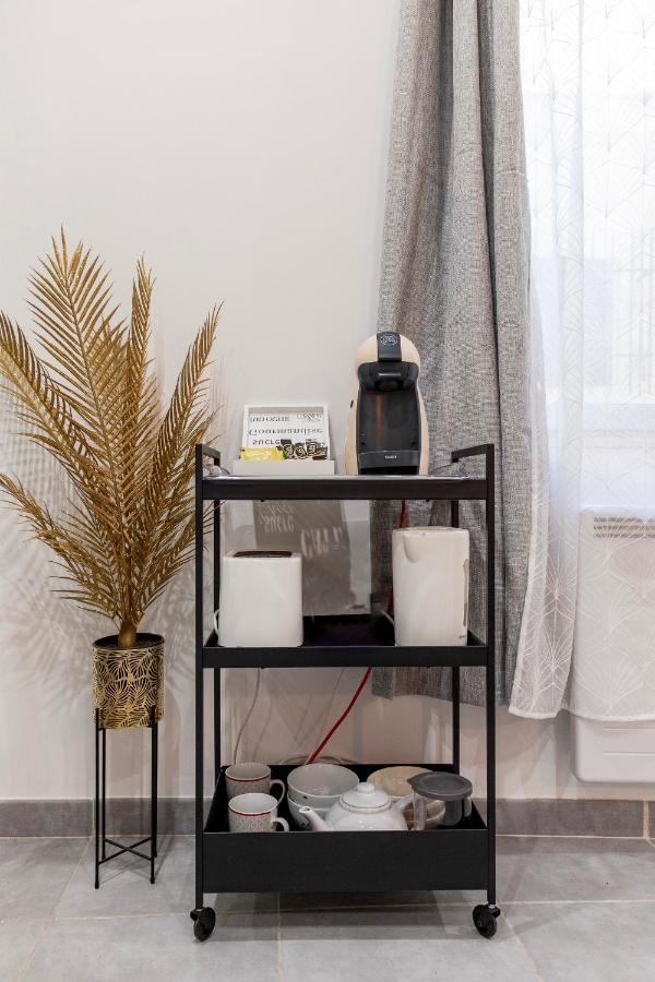 Studio Cosy Au Coeur De L'Ecusson - Arenes A 2 Min Nîmes Dış mekan fotoğraf