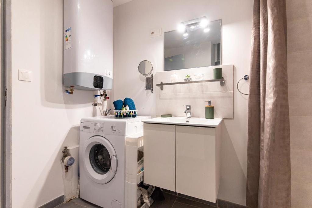 Studio Cosy Au Coeur De L'Ecusson - Arenes A 2 Min Nîmes Dış mekan fotoğraf